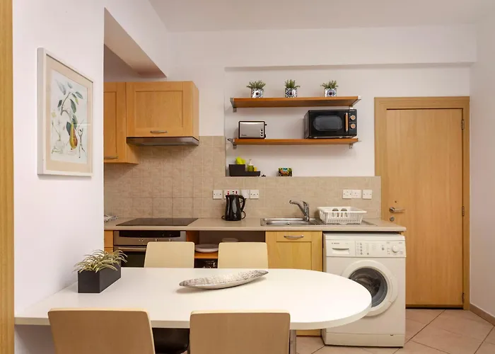 Daire Palm By Trulycyprus Limasol