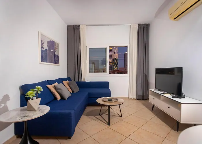 Daire Palm By Trulycyprus