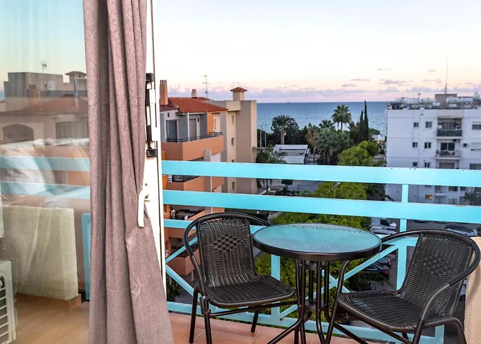 Daire Palm By Trulycyprus *