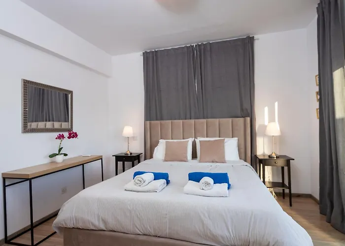 Daire Palm By Trulycyprus *