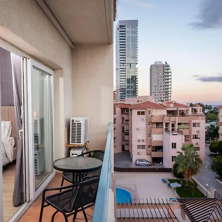 公寓 Palm By Trulycyprus *